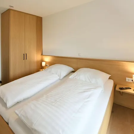 Apartment Petersen 2